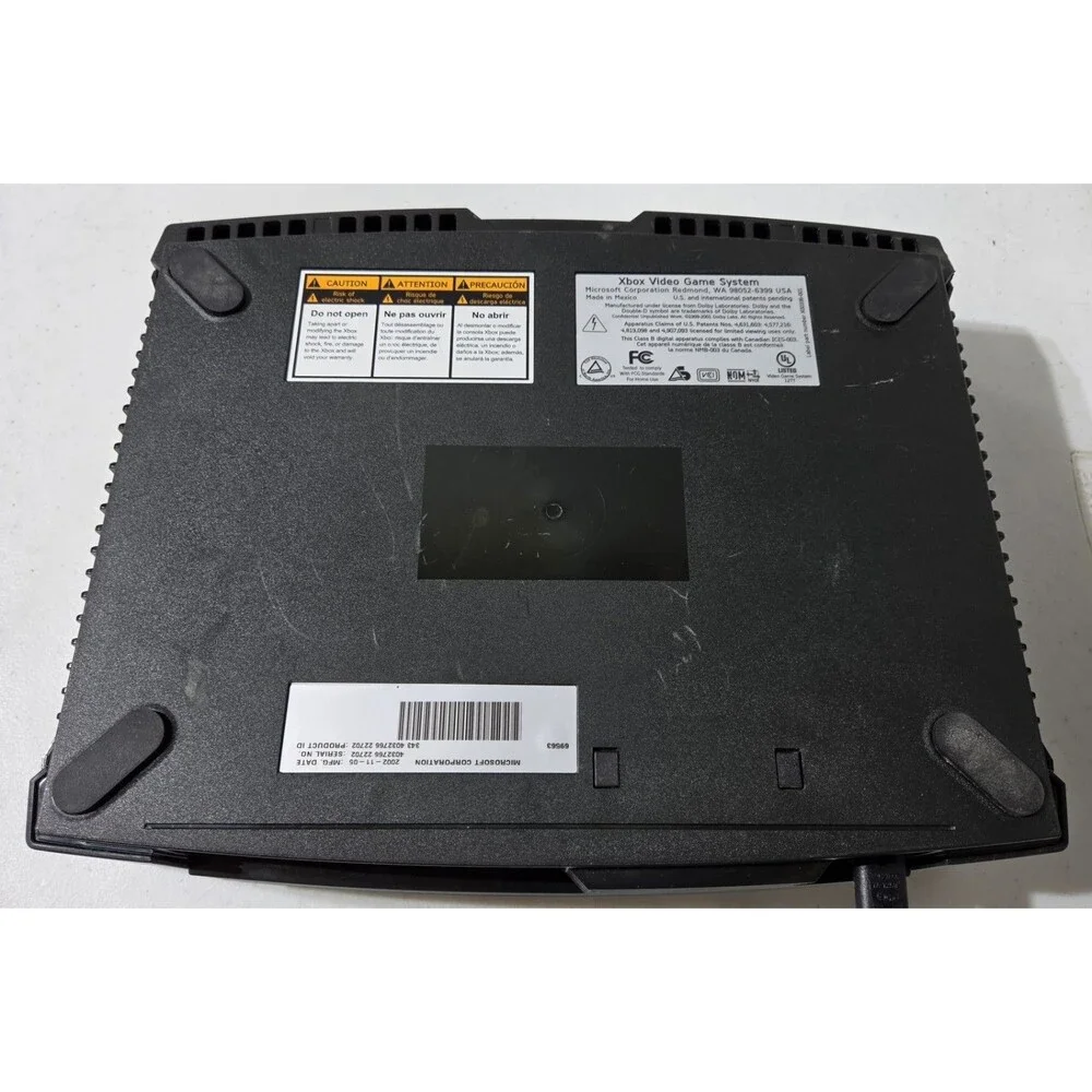 Original Microsoft Xbox Console, Controller, Power Cord AV Cord 